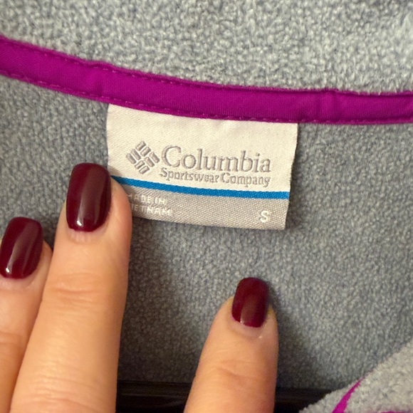 Columbia Women’s Gray and Black Fleece color block quarter zip - Picture 3 of 4